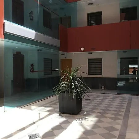 Apartamento En El Centro A 200 M De La Playa Cadiz