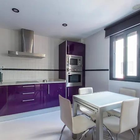 Apartamento En El Centro A 200 M De La Playa