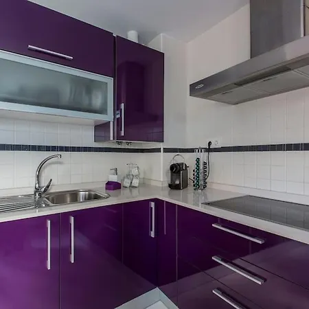 Apartamento En El Centro A 200 M De La Playa *